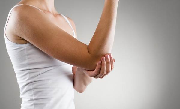 ляв лакът на удар лакът 