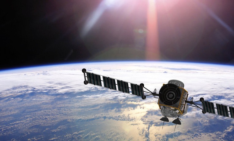 Уралски изследовател забеляза огромен НЛО в орбита на Земята