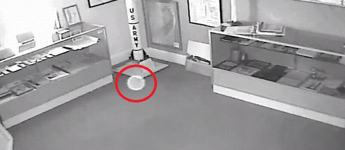 Мистериозна топка лети в Американския музей на космонавтиката