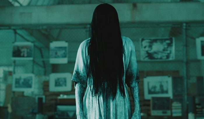 В магазина на Бурят, сниман от фантом на казака