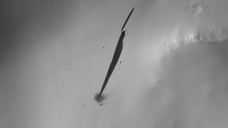 Тайнствен обект се разби на Червената планета