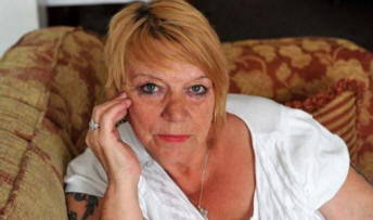 Жена е преследвана от призраци от две години, крадеше бельото си