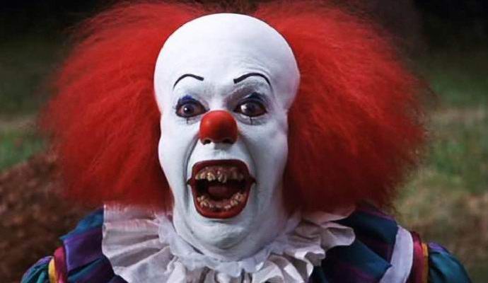 Зловещият клоун уплаши американците в нощното гробище